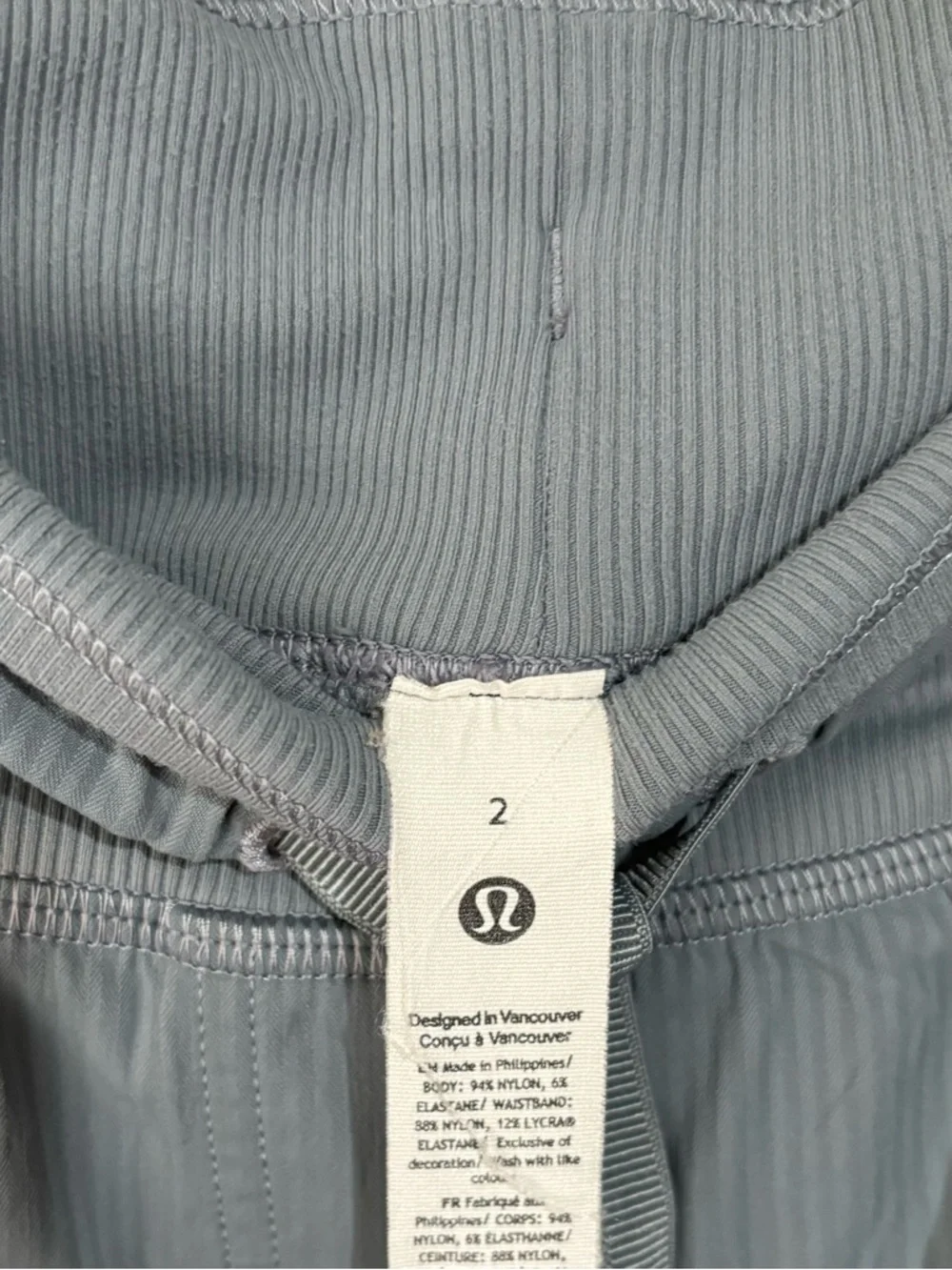 lululemon athletica lightweight cropped